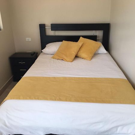Tababela Airport B&B Extérieur photo