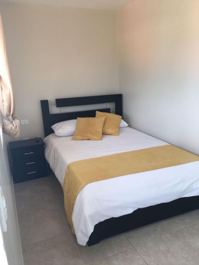 Tababela Airport B&B Extérieur photo