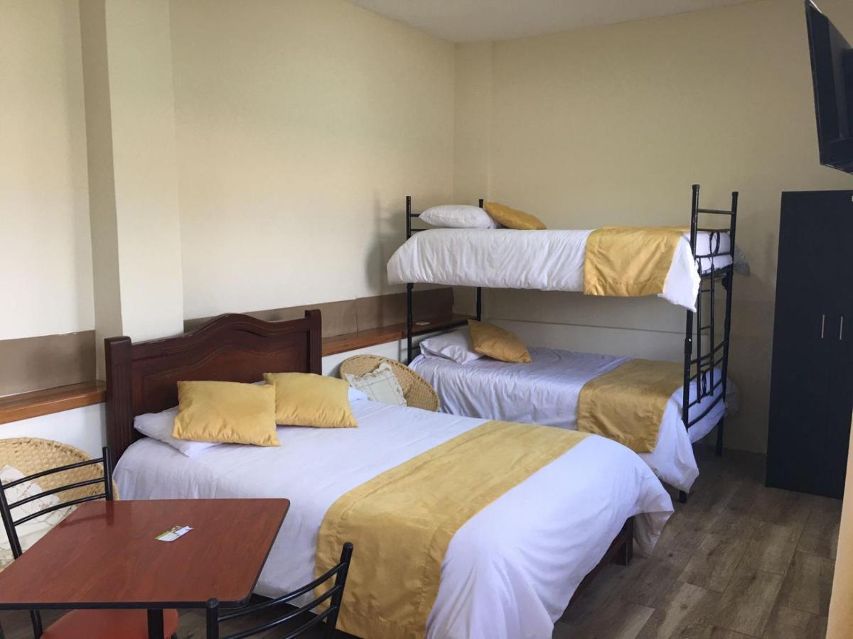 Tababela Airport B&B Extérieur photo