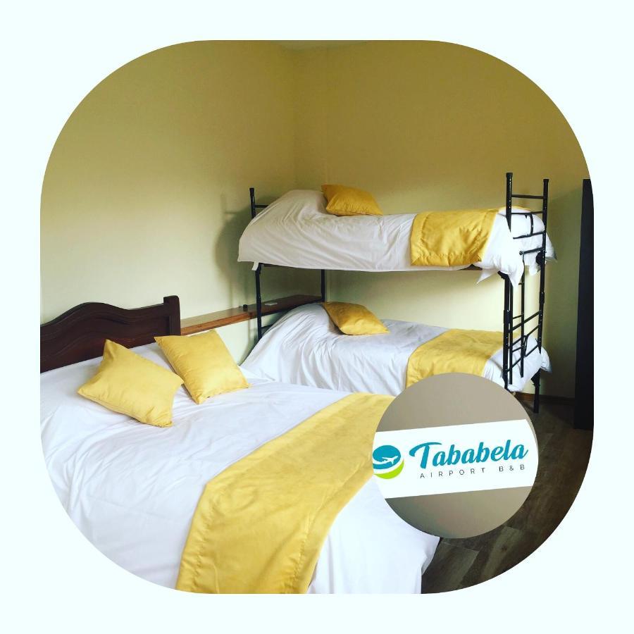 Tababela Airport B&B Extérieur photo